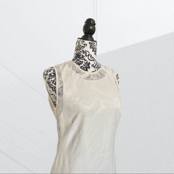 ZARA TRF | WHITE EVENT MIDI DRESS - Picture 3 of 8